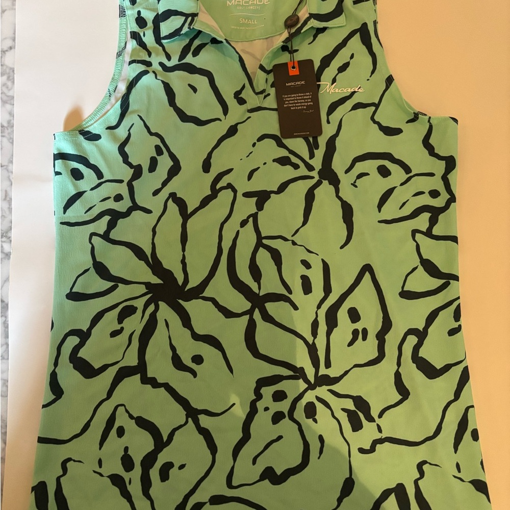 New with tags Macade Mint and Green Floral Women's Jersey Top size S